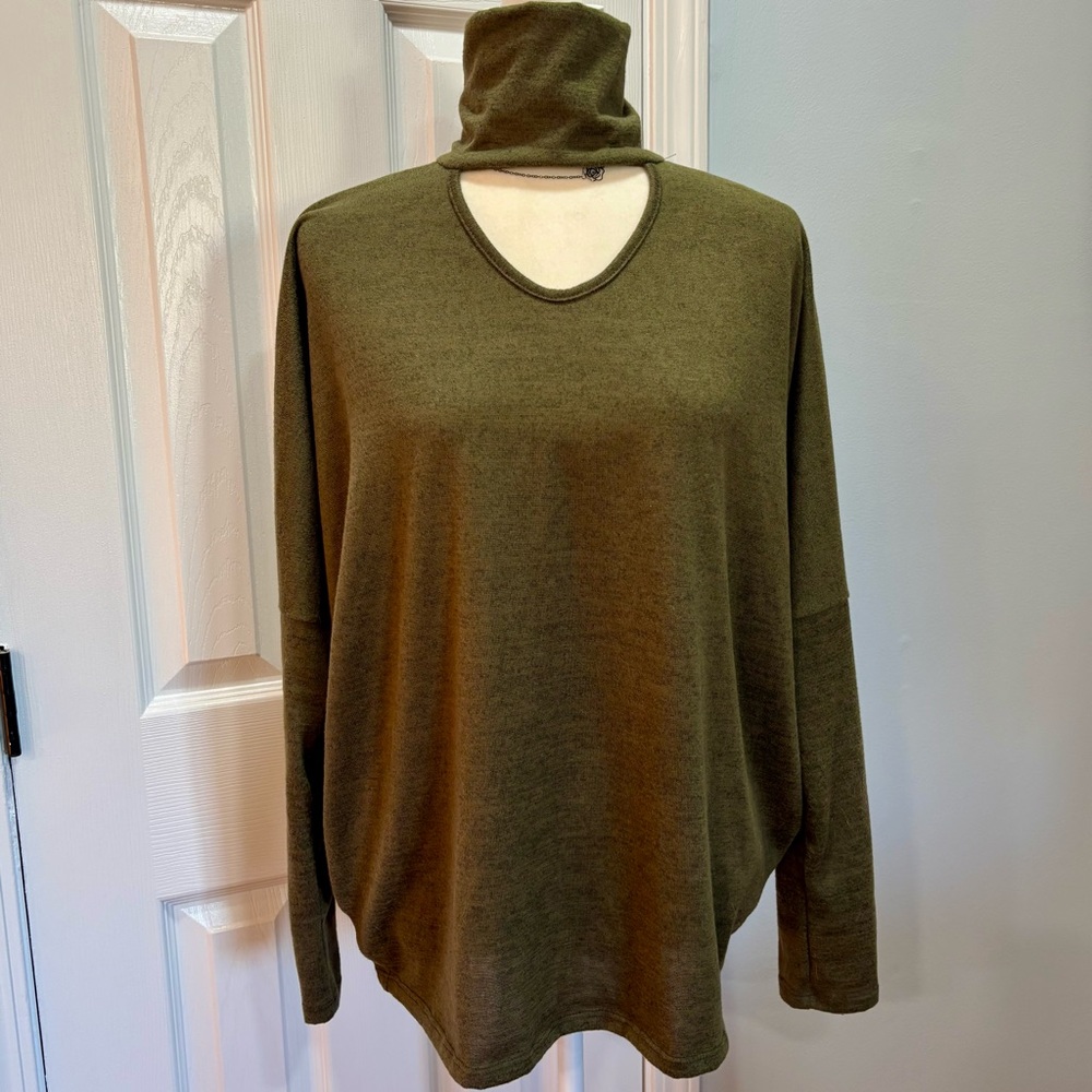 Casalee heathered olive green mock neck keyhole oversized sweater tapered bottom